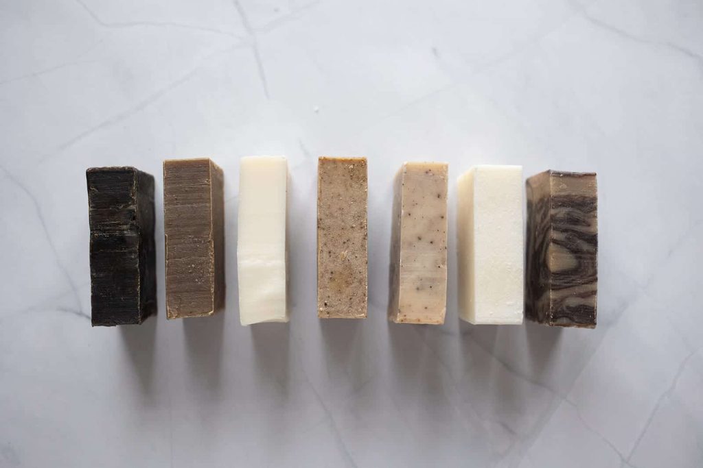 Seven Tips on How to Set up Your Eco-Wardrobe Pexels Monstera 6621467 1024x683